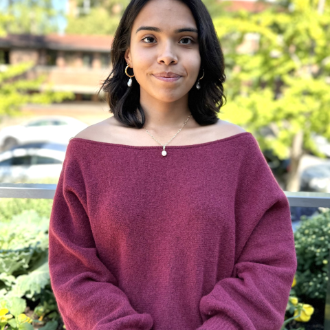 Stefanny Lopes headshot